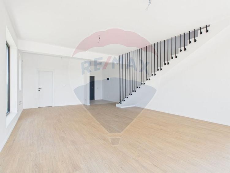 Duplex cu 4 camere cu Teren 271 Mp în Balotești