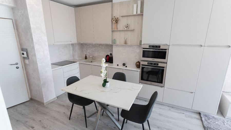 Apartament cu 2 camere decomandat în Exterior Vest