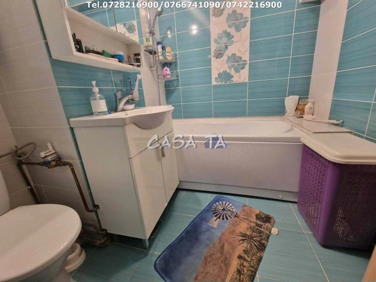 Apartament cu 4 camere decomandat în Ultracentral
