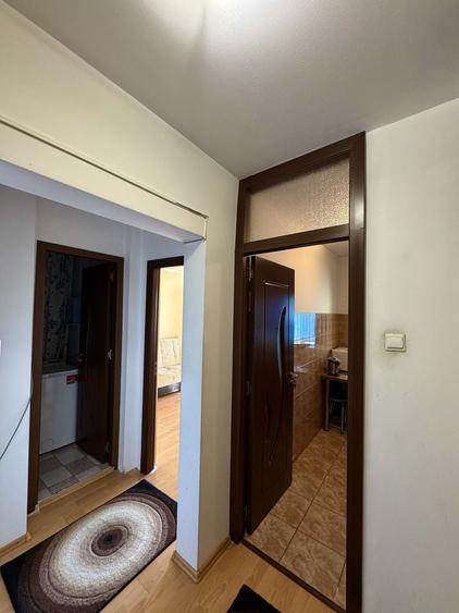 Garsonieră decomandată în Drumul Taberei