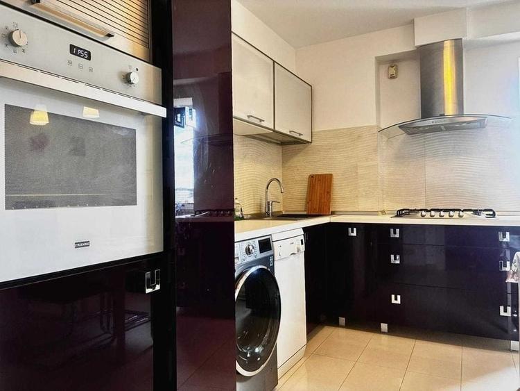 Apartament cu 4 camere decomandat, mobilat în 13 Septembrie