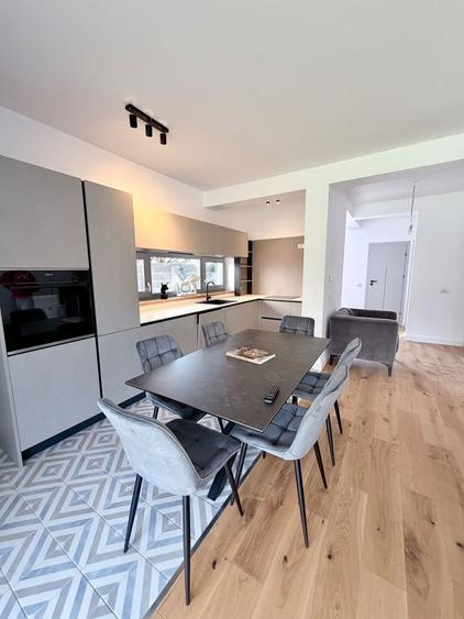 Duplex cu 4 camere cu Canalizare în Moșnița Nouă