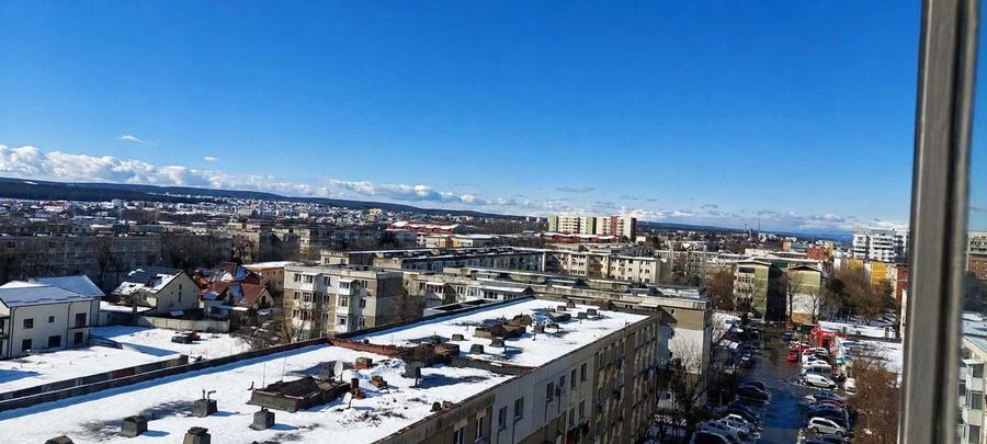 Apartament cu 2 camere decomandat în Radu Negru