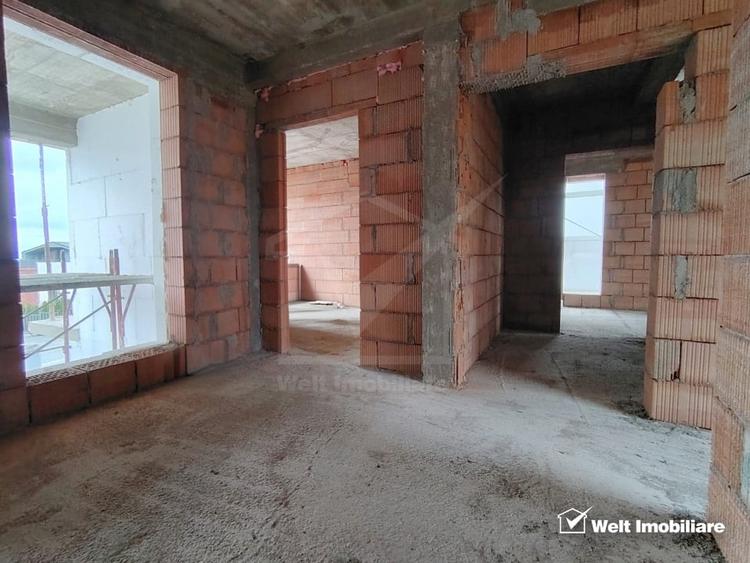 Casă individuală cu 6 camere cu Teren 350 Mp în Europa