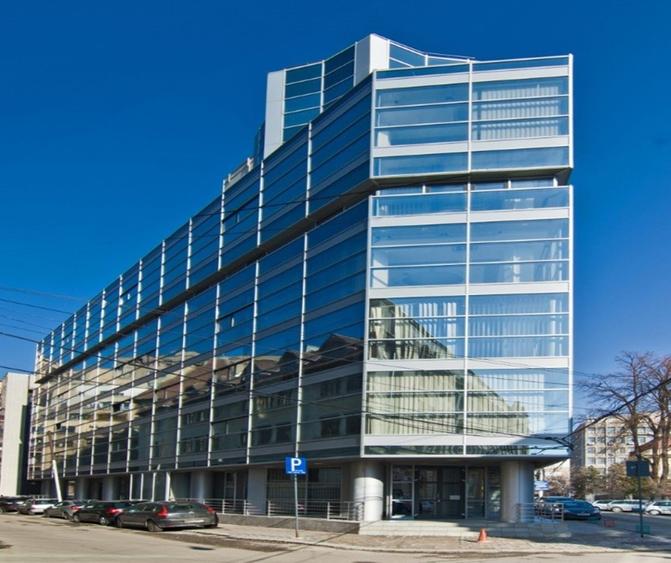 Birou, de 7,000 mp, în P-ța Universității