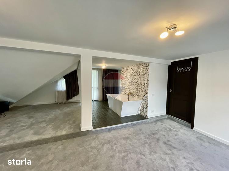 Casă cu 6 camere cu Teren 7661 Mp în Măneciu