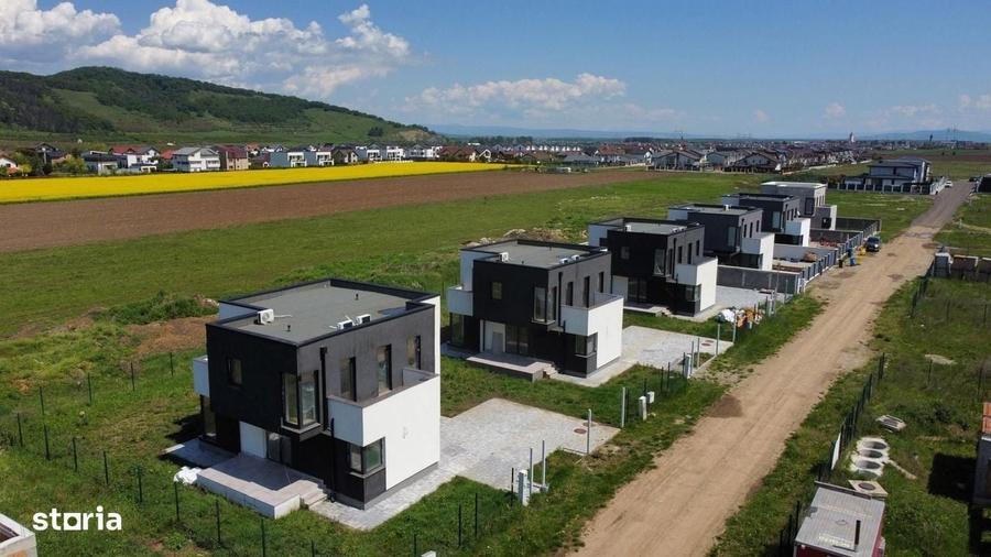 Casa/Vila cu 5 camere de vanzare - Sanpetru - 5