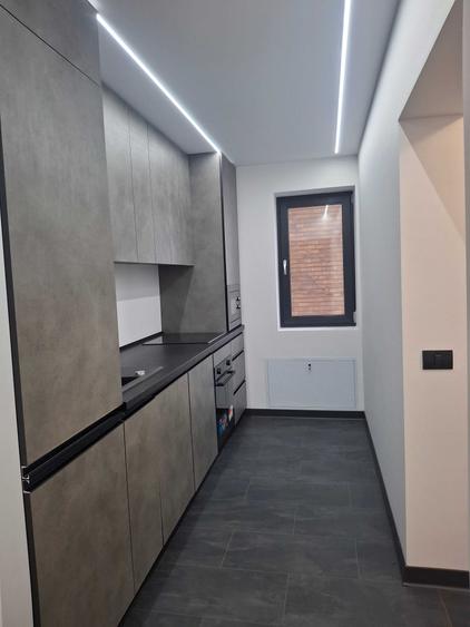 Apartament cu 2 camere decomandat în Petros