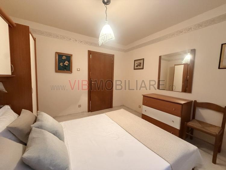 Apartament cu 3 camere decomandat în Grivița