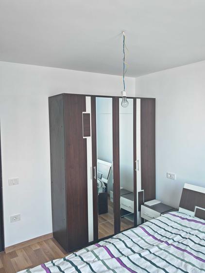 Apartament cu 2 camere decomandat în Micro 19