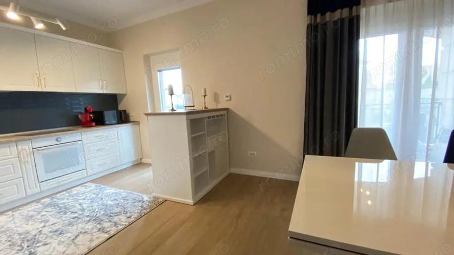 Casă cu 5 camere cu Teren 330 Mp în Giroc