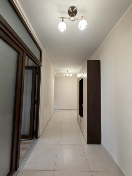 Apartament cu 3 camere decomandat, mobilat în Dumbrăvița