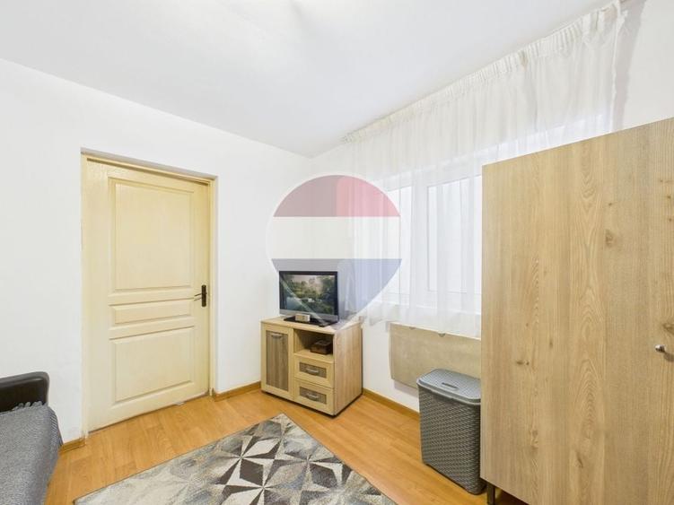 Casă individuală cu 4 camere cu Teren 149.44999694824 Mp în Vitan