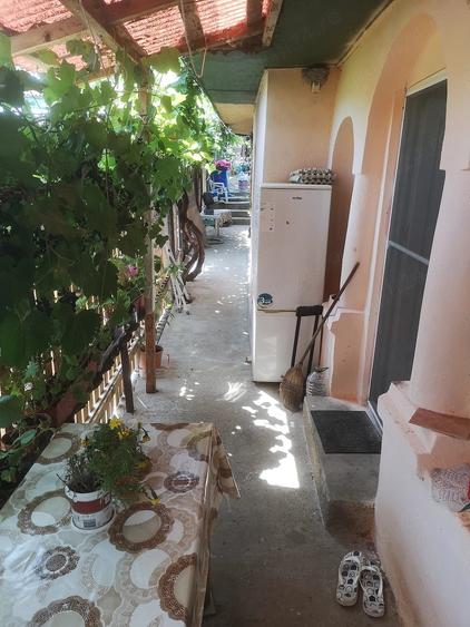 Casă cu 5 camere cu Teren 220 Mp în Ostrov