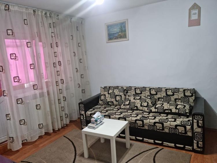 Garsonieră decomandată în Valea Rosie