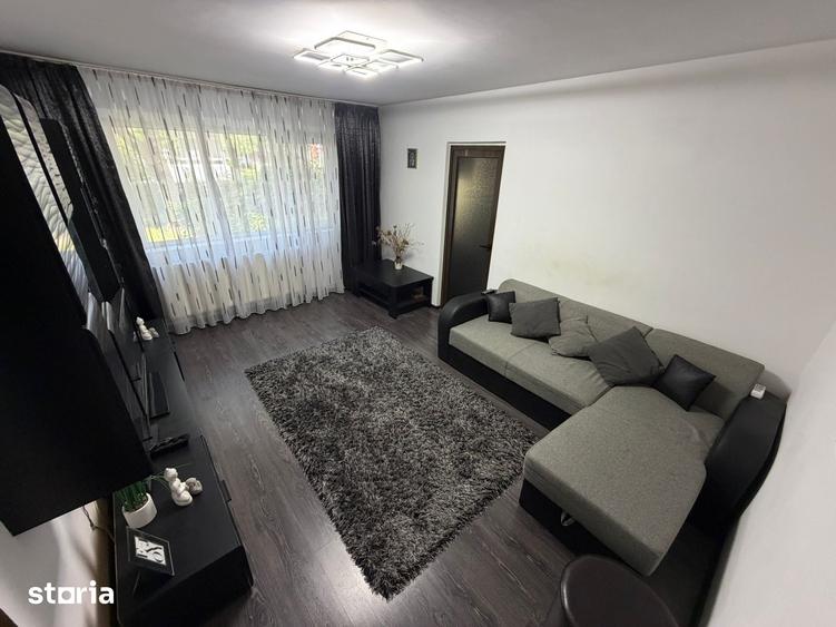 Apartament cu 2 camere semidecomandat în Micro 6