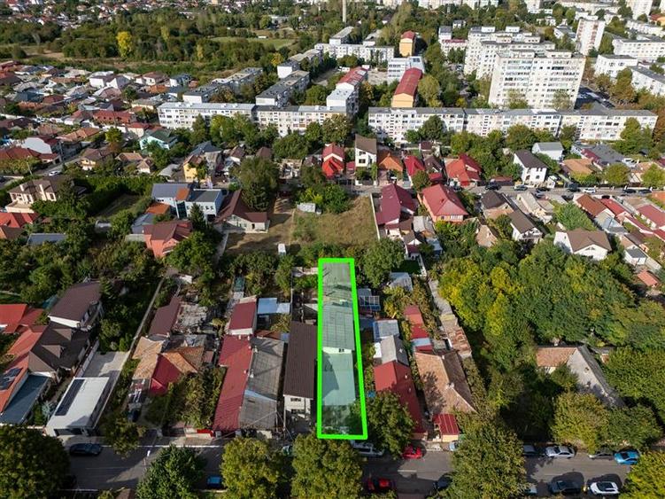Duplex cu 8 camere cu Teren 414 Mp în Km 4