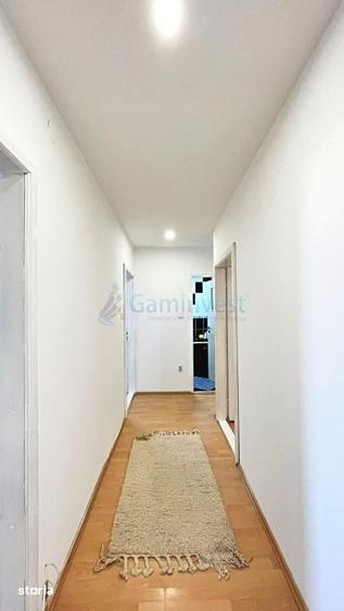 Apartament cu 4 camere în Central