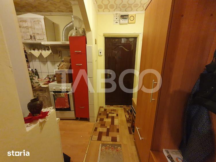 Apartament cu 2 camere semidecomandat în Central