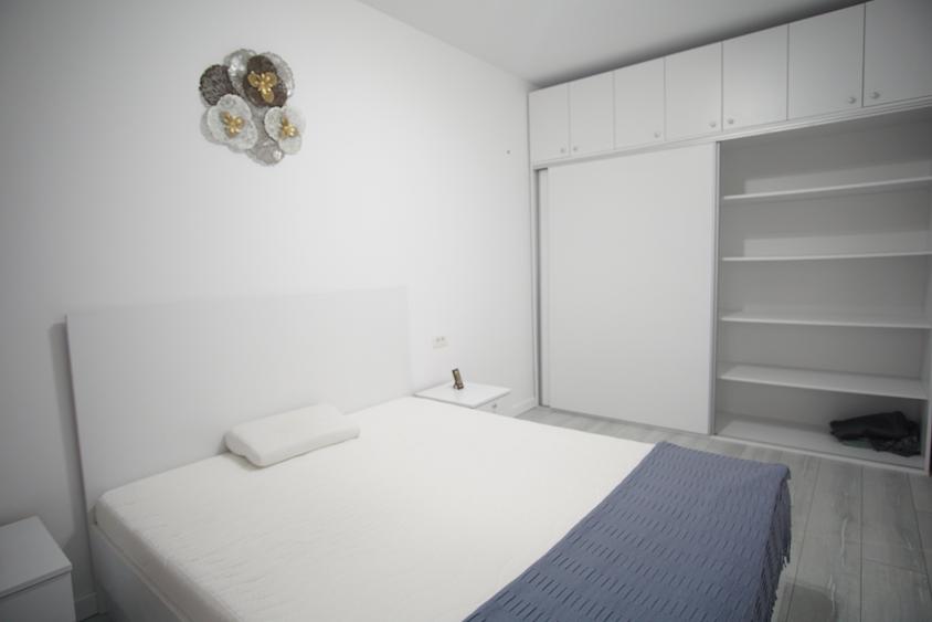 Apartament cu 2 camere nedecomandat în Apărătorii Patriei
