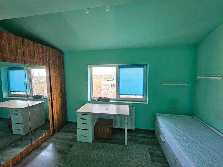 Apartament cu 3 camere decomandat, mobilat în Giarmata-Vii