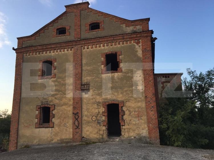Teren Construcții intravilan de 25383 mp, în Exterior Est