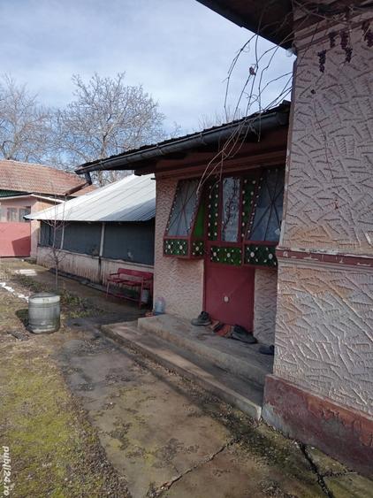 Casă cu 4 camere cu Teren 1200 Mp în Finta