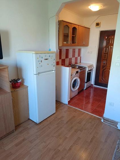 Garsonieră nedecomandată în Girocului