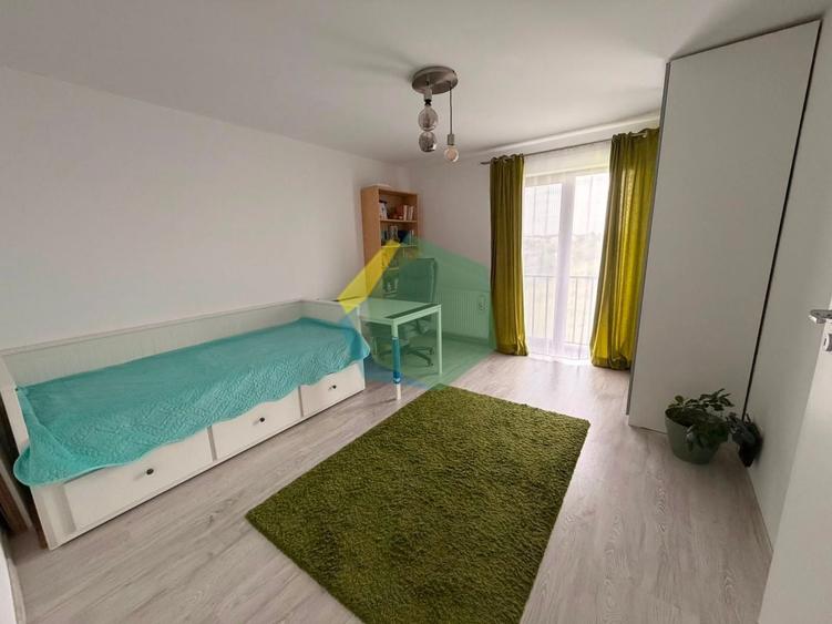 Casă individuală cu 3 camere cu Canalizare în Central