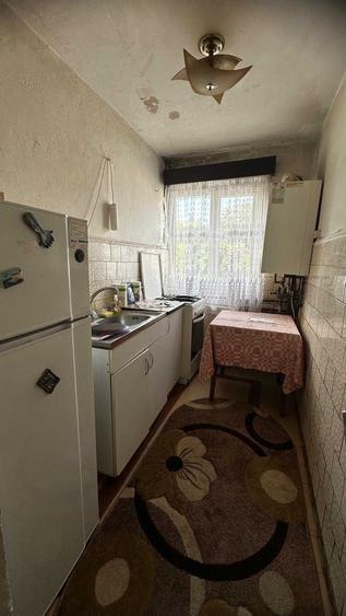 Apartament cu 2 camere semidecomandat în Micro 6