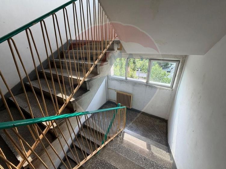 Apartament cu 2 camere semidecomandat în Titan