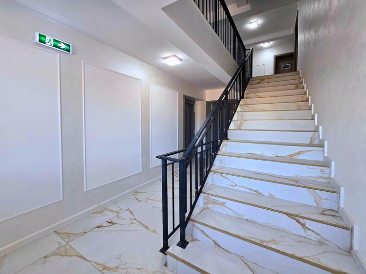 Apartament cu 3 camere decomandat în Galata