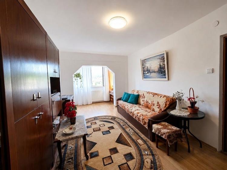 Apartament 2 camere, decomandat, Rond Zimbru - 1