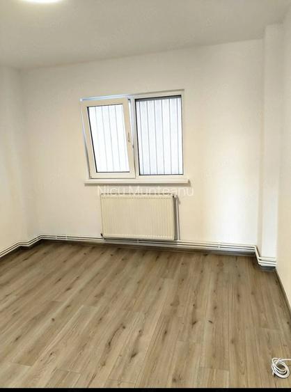 Apartament 2 camere decomandat zona de sus langa Capucini