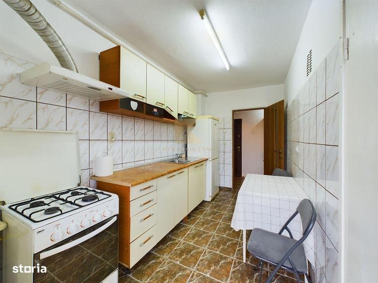 Apartament cu 3 camere decomandat, mobilat în Gării