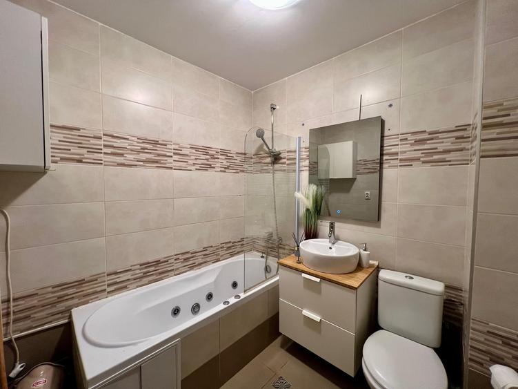 Apartament  cu 3 camere | Parcare inclusă | Str Stejarului | Bloc nou - 13