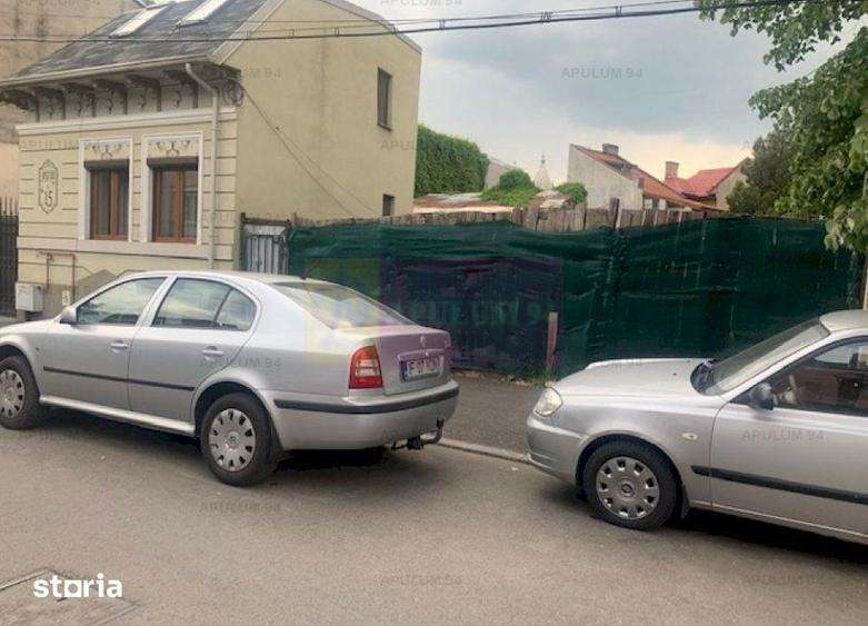 Teren de 213 mp, în Centrul Civic