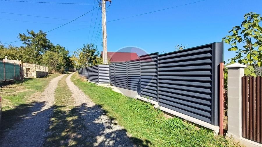 Teren Construcții intravilan de 1797 mp, în Dobrovăț