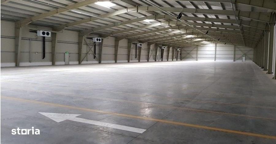 Spațiu comercial, de 600 mp, în Central