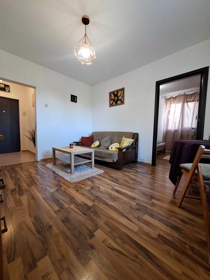 Apartament cu 2 camere semidecomandat în Theodor Pallady