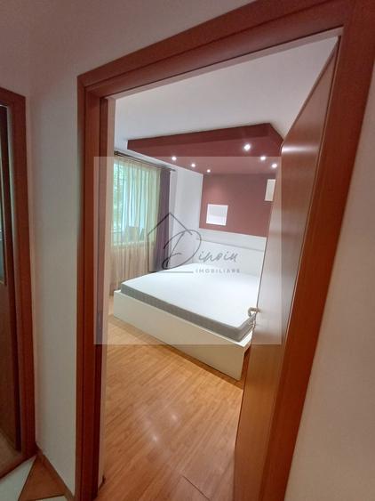Apartament cu 3 camere decomandat, mobilat în Berceni