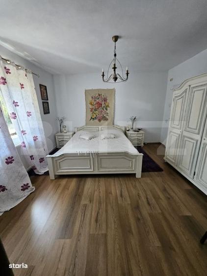 Casă cu 4 camere în Tomșani