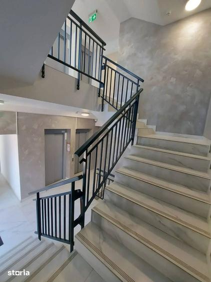 Apartament cu 3 camere semidecomandat în 13 Septembrie