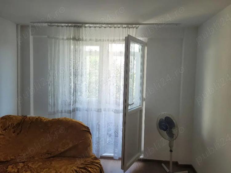 Apartament cu 2 camere decomandat în Drumul Taberei
