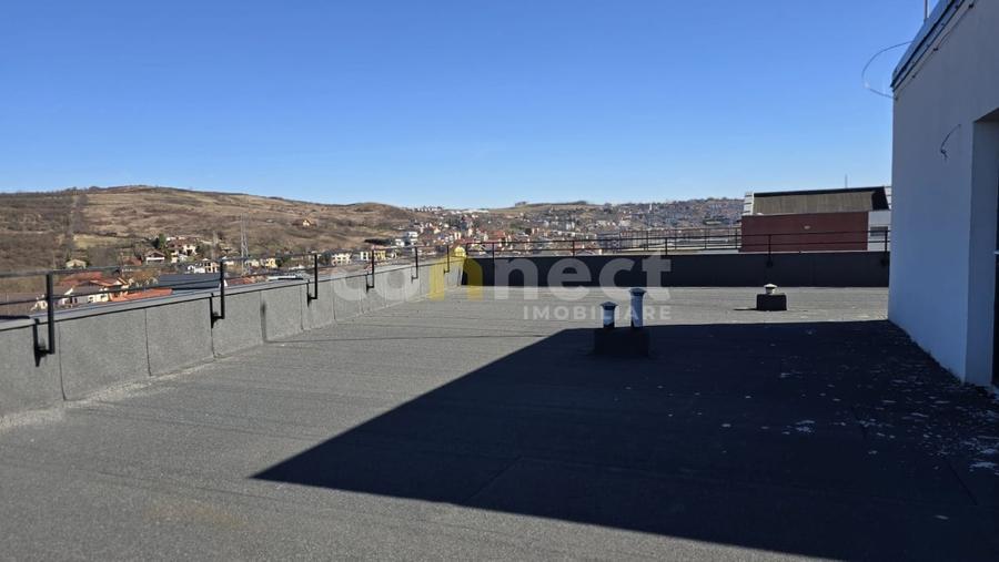 Apartament cu 2 camere semidecomandat în Borhanci