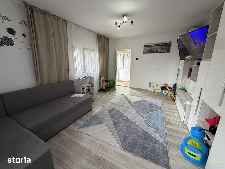 Casă cu 3 camere cu Teren 1320 Mp în Stâlpeni