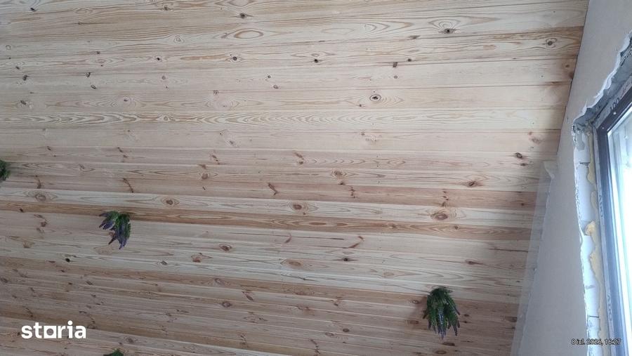 Casă cu 4 camere cu Teren 200 Mp în Lumina