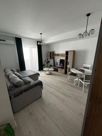 Apartament cu 2 camere semidecomandat în Vest