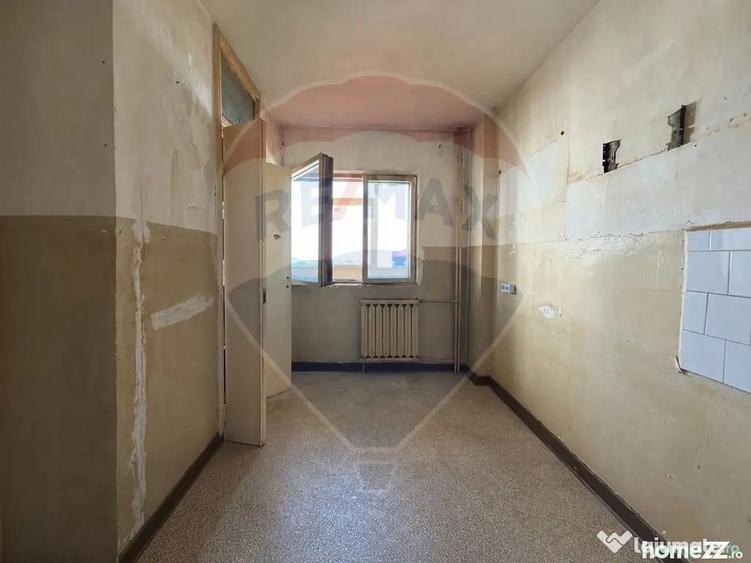 Apartament cu 2 camere decomandat în Faleză