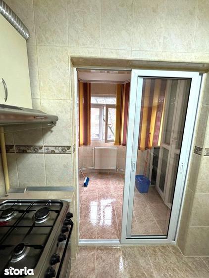 Apartament cu 2 camere, mobilat în Vest
